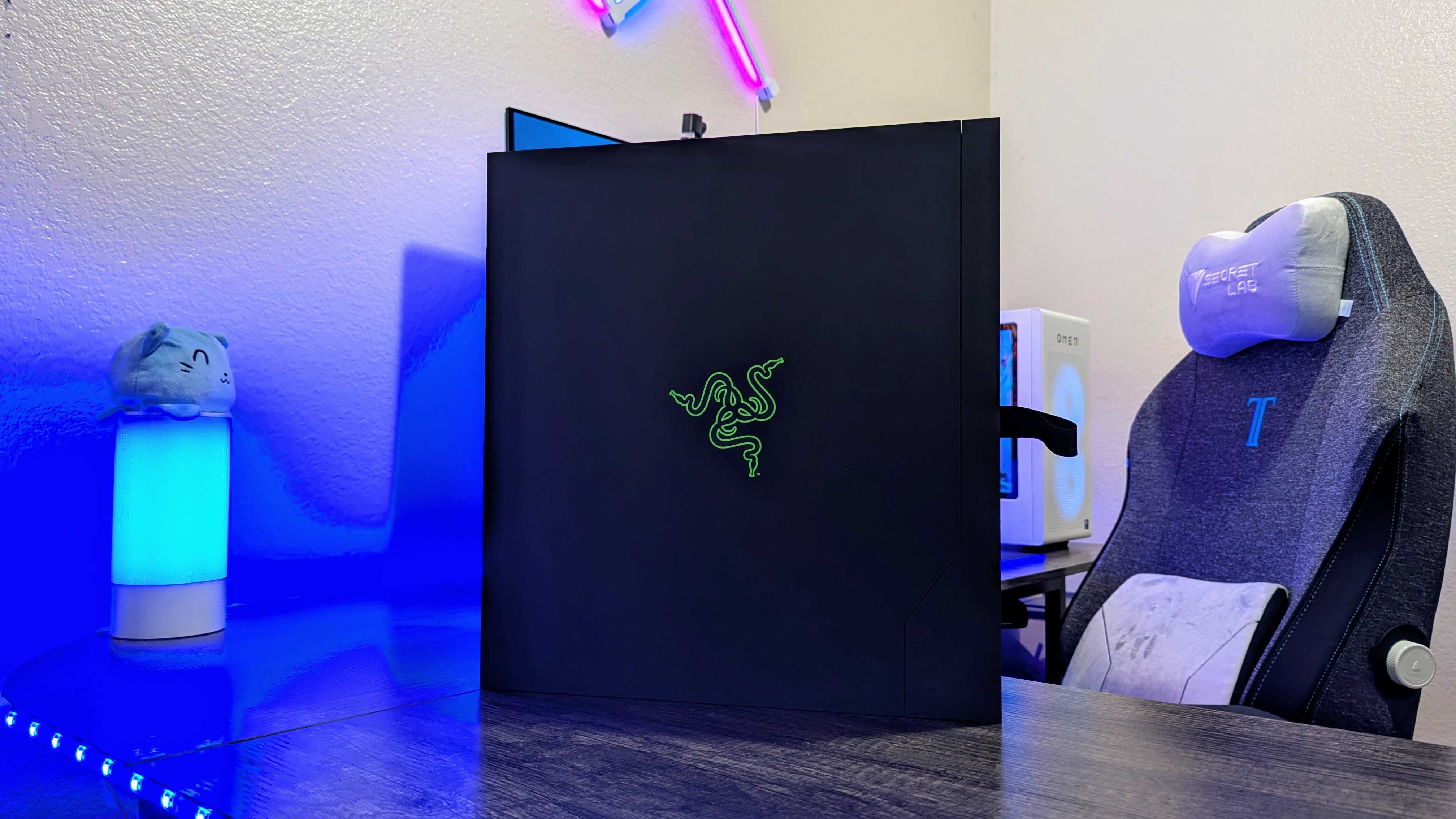 Изображение беспроводной игровой гарнитуры Razer BlackShark V3 Pro.