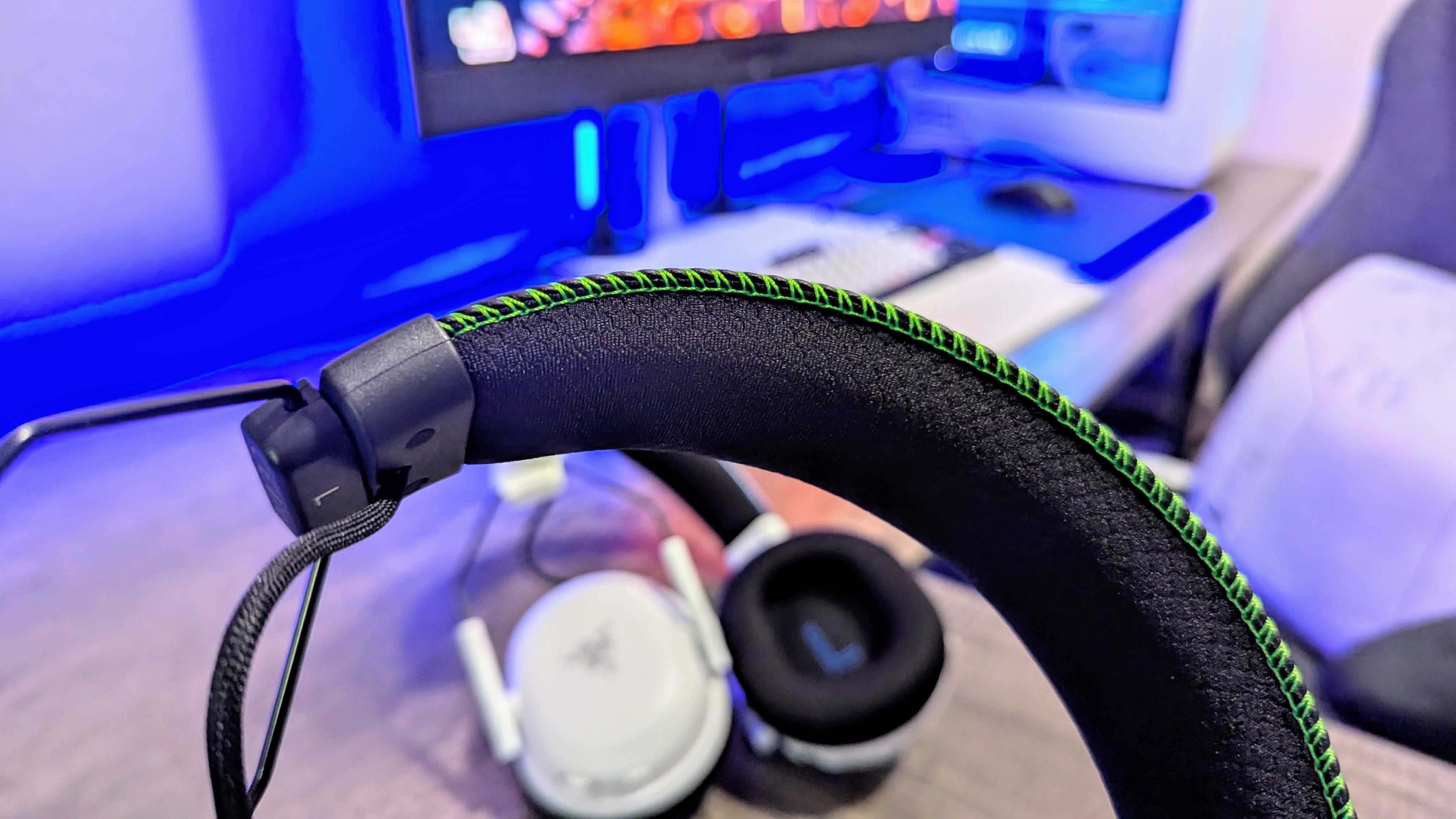 Изображение беспроводной игровой гарнитуры Razer BlackShark V3 Pro.
