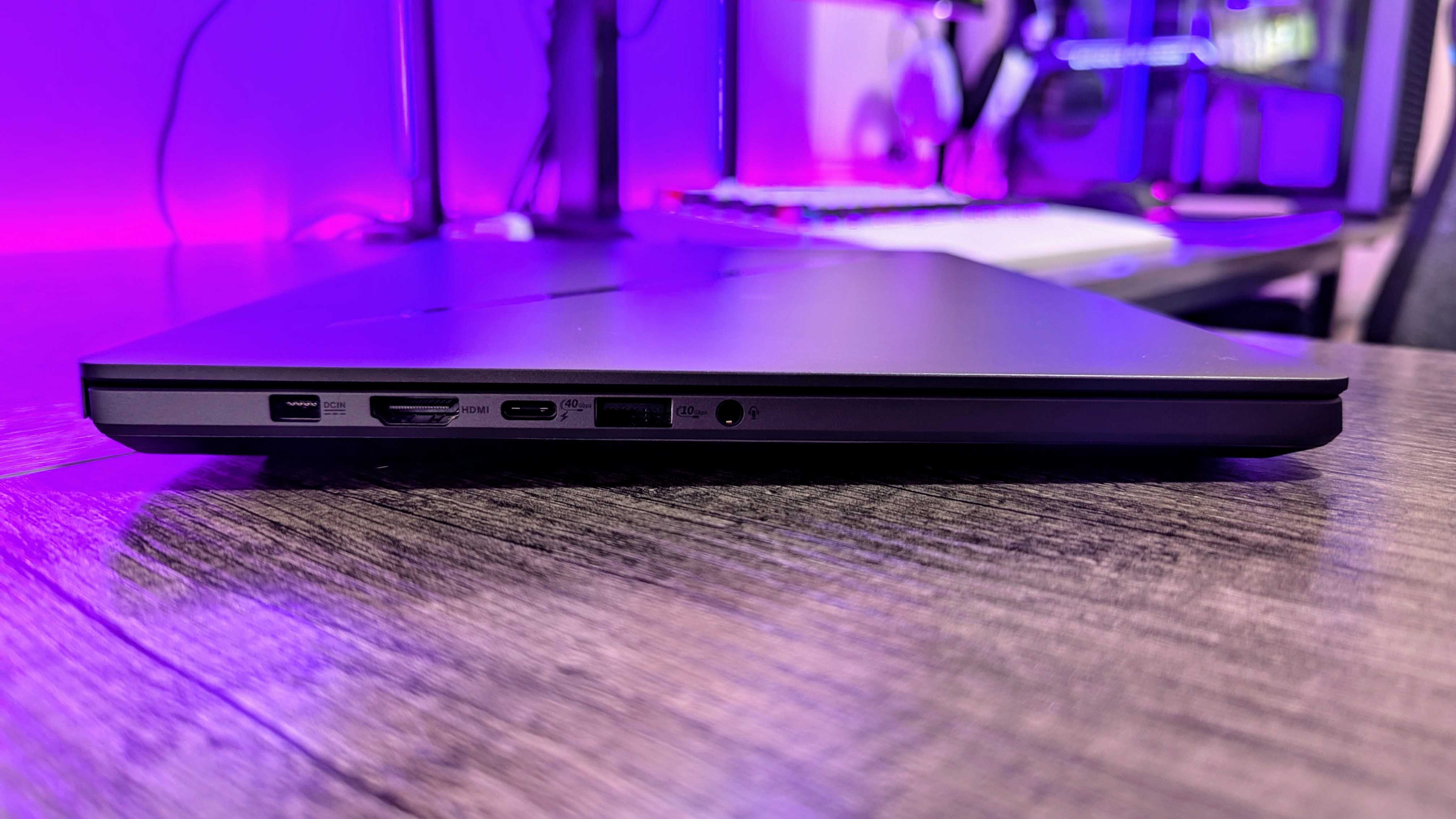 Изображение игрового ноутбука ASUS ROG Zephyrus G14 (2025).