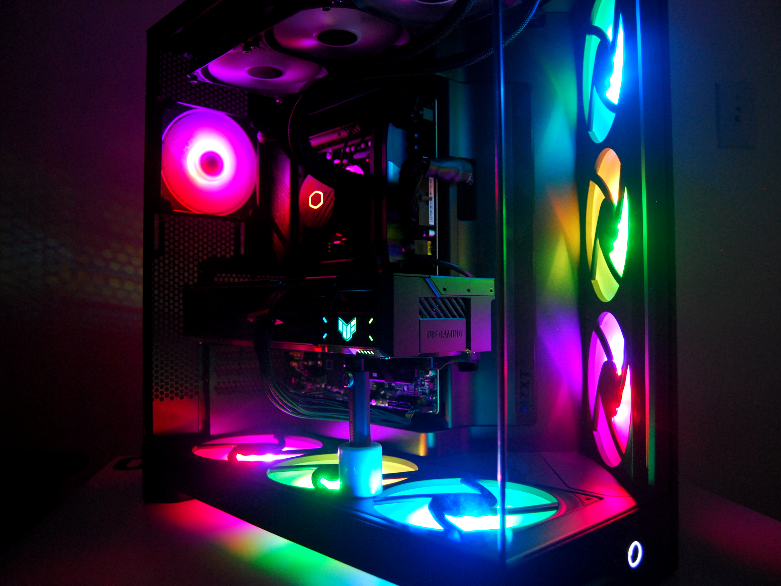 NZXT H9 Flow RGB+