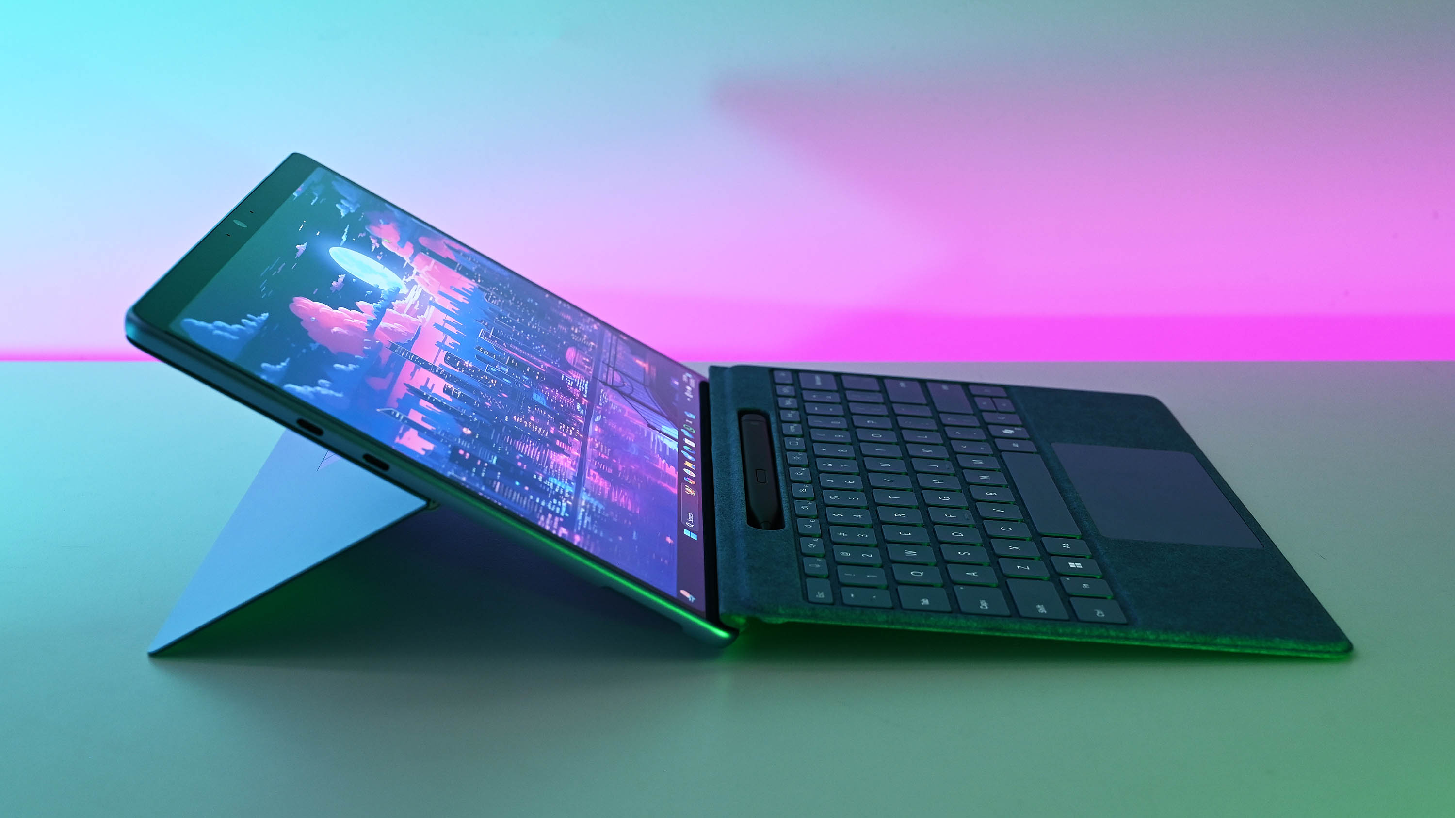 Microsoft Surface Pro 11 с Qualcomm Snapdragon X Elite