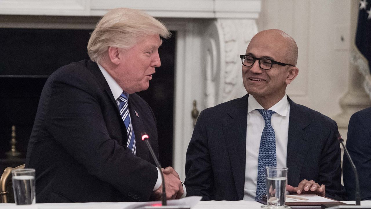 Огромная выгода для американских госслужащих: Microsoft предлагает скидки на облачные сервисы и инструменты ИИ