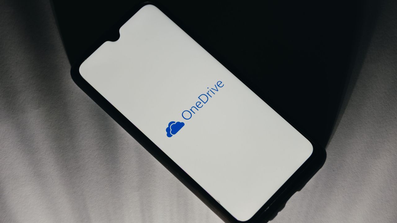 Распознавание лиц в OneDrive: что это, зачем и как отключить (если нужно)