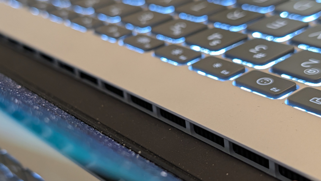 Вентиляционное отверстие HP OmniBook 5