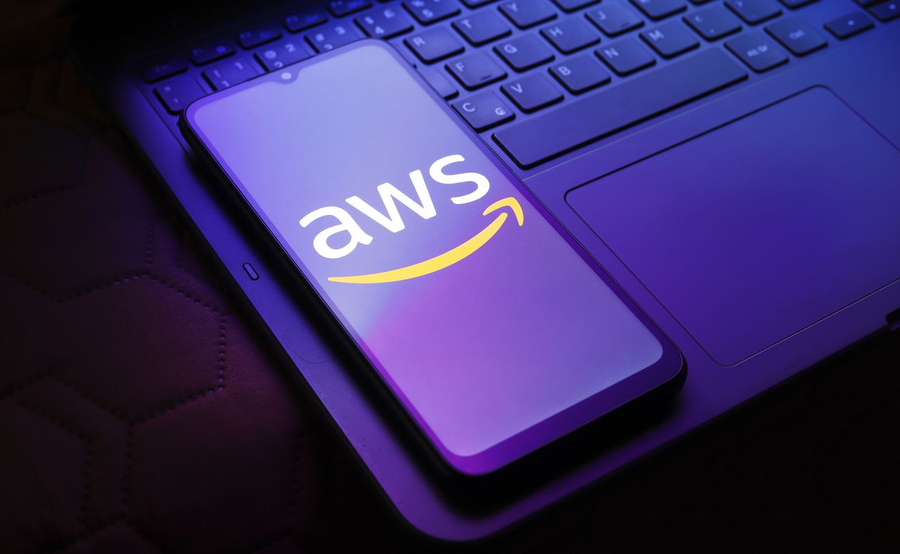 Когда интернет "падает": сбой AWS оставил без связи Zoom, Slack и даже Fortnite