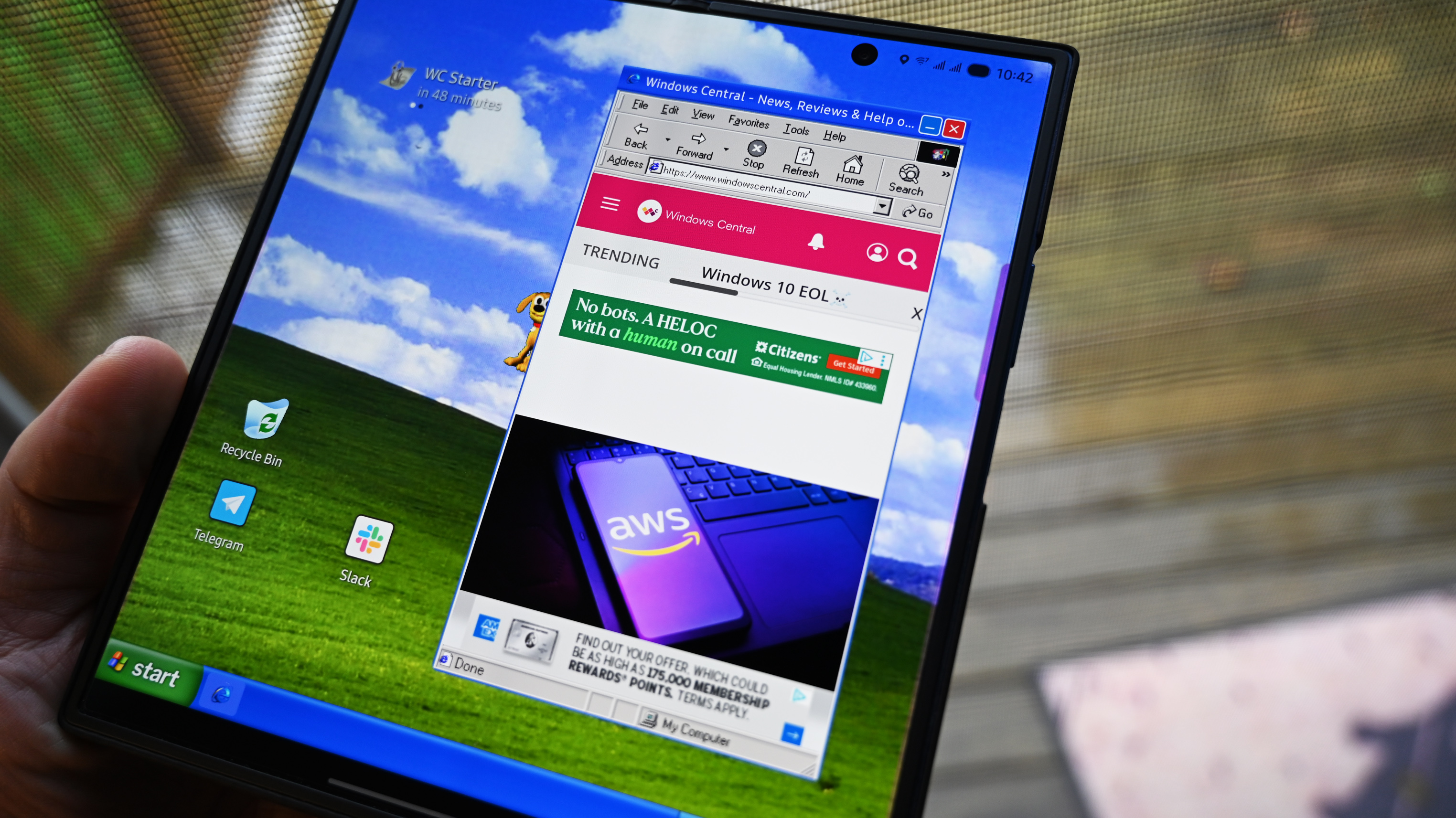 Фотографии нового лаунчера Windows для Android, инди-проекта, отдающего дань уважения знаменитой ОС Windows XP от Microsoft.
