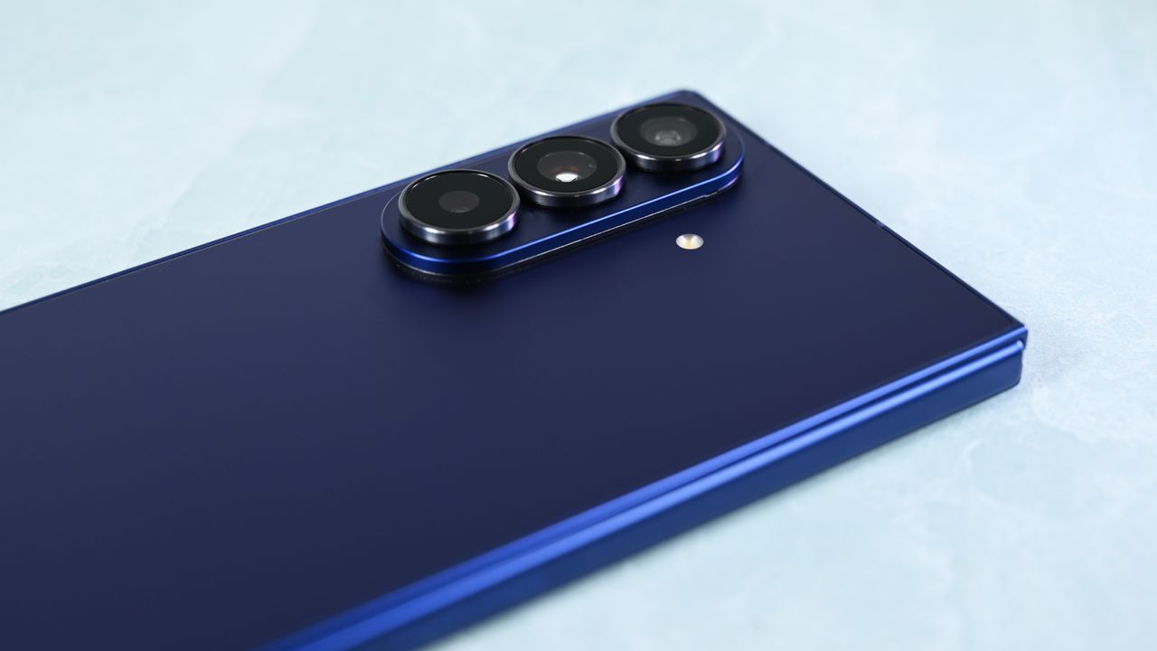 Улучшите качество видеозвонков: как превратить Android-смартфон в веб-камеру для Windows 11