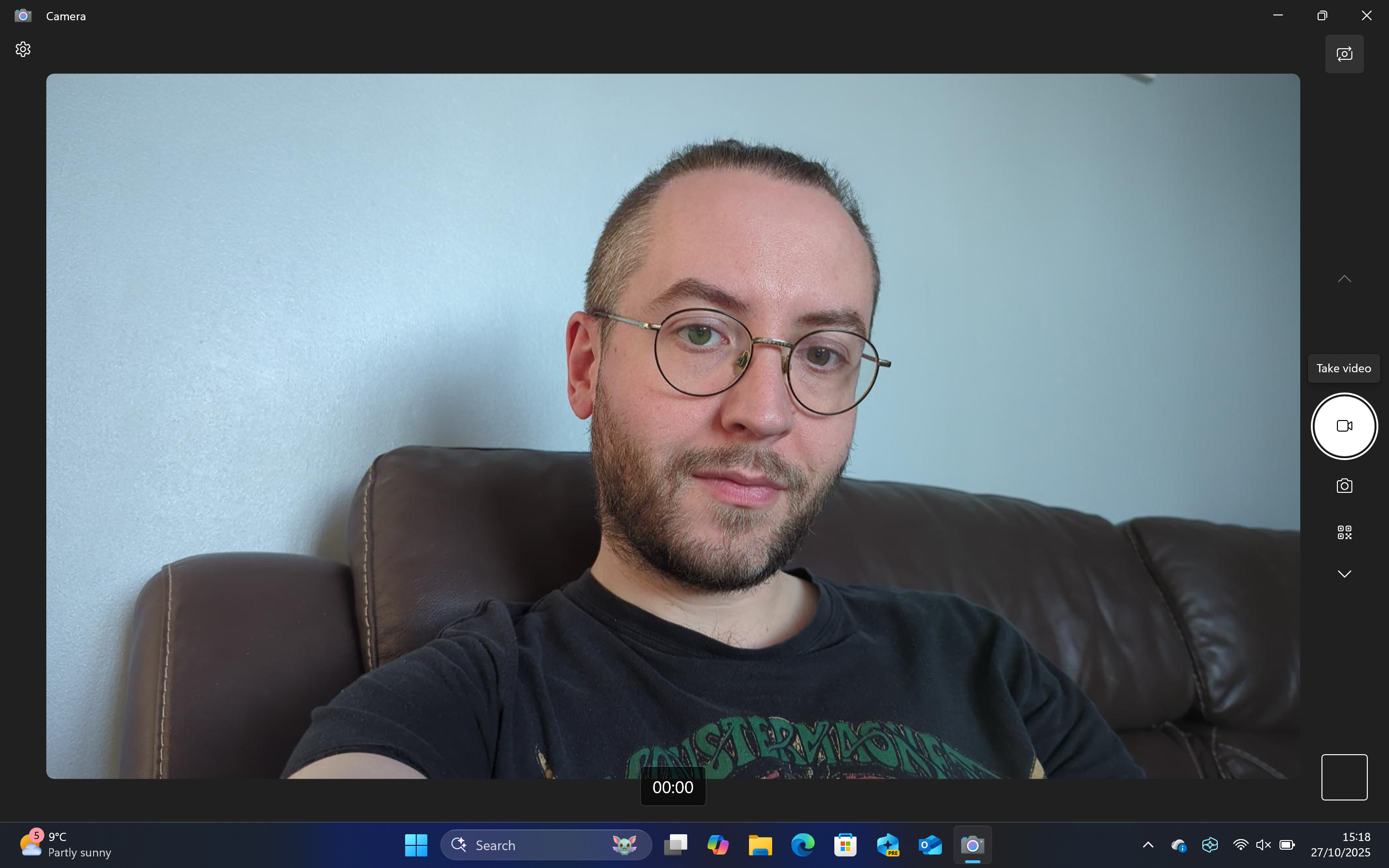 Сравнение встроенной веб-камеры ASUS Zenbook и Google Pixel 7 Pro