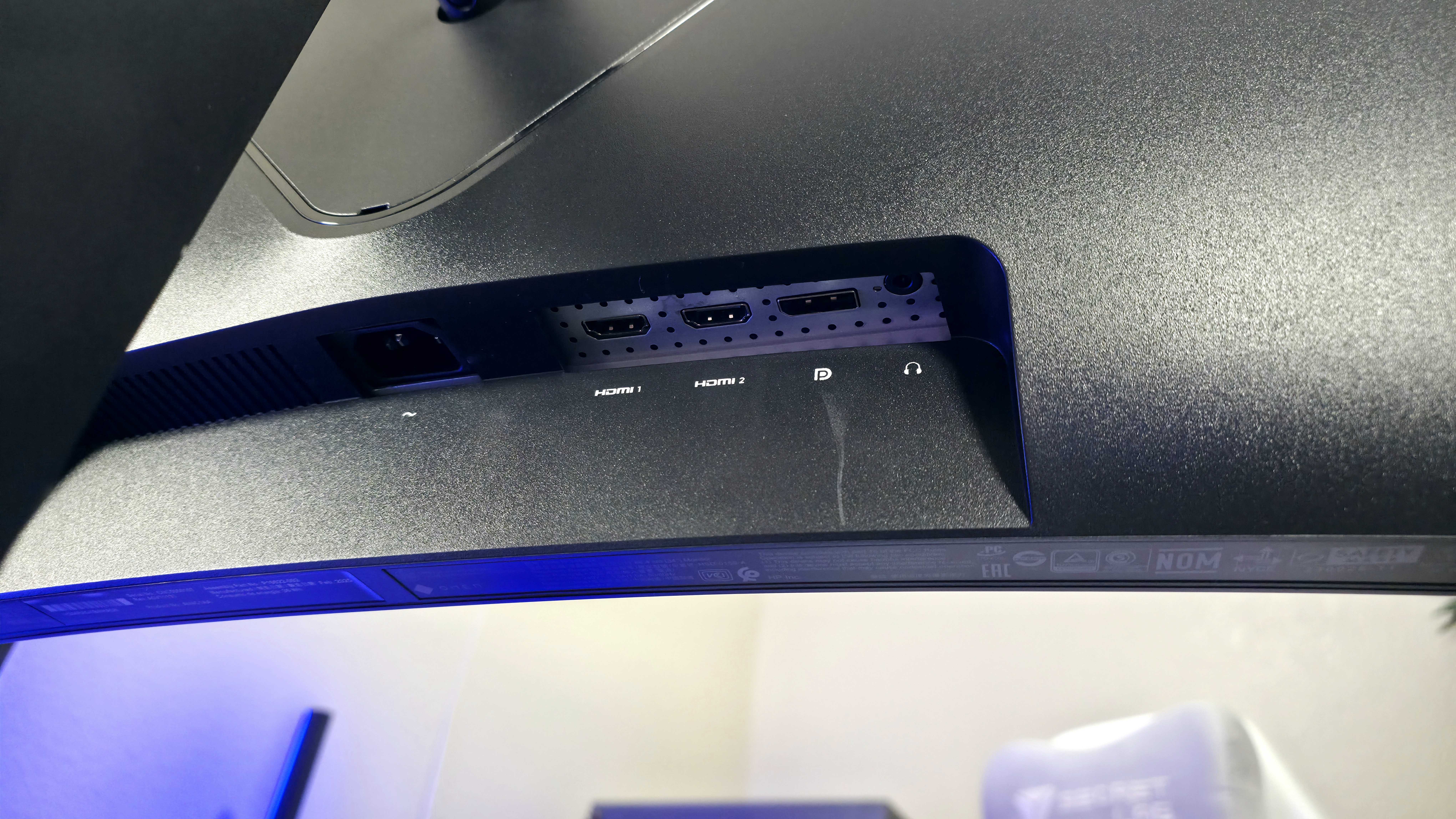 Изображение изогнутого игрового монитора HP OMEN 34c (G2).