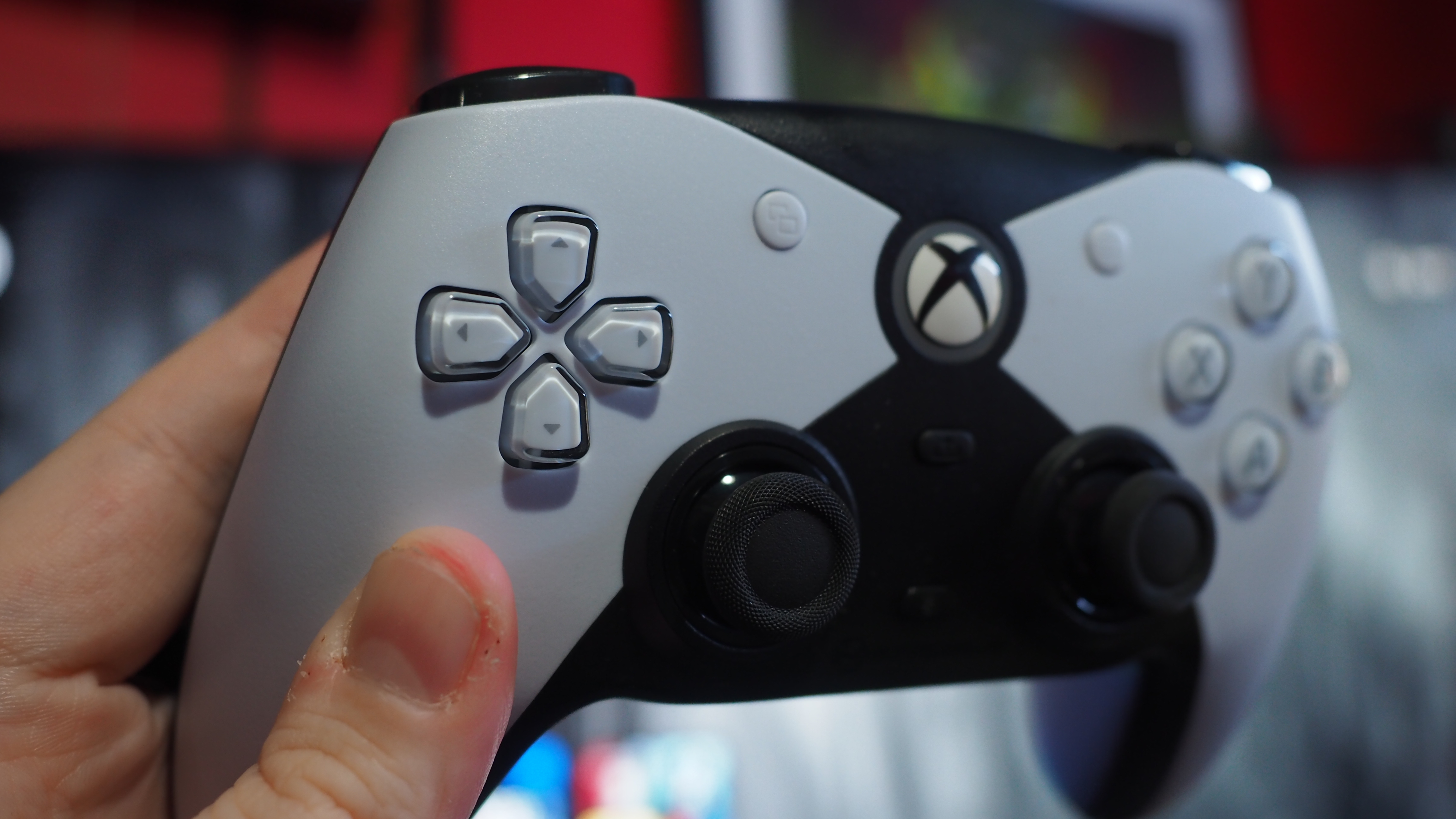 Фотографии контроллера Hyperkin 'Competitor'