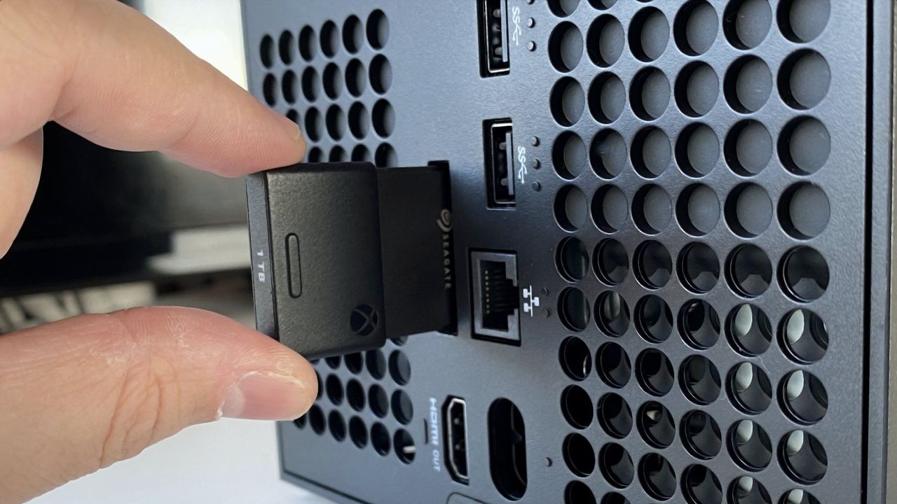 Проблема места на Xbox Series X|S решена! Seagate Storage Expansion Cards с космическими скидками!