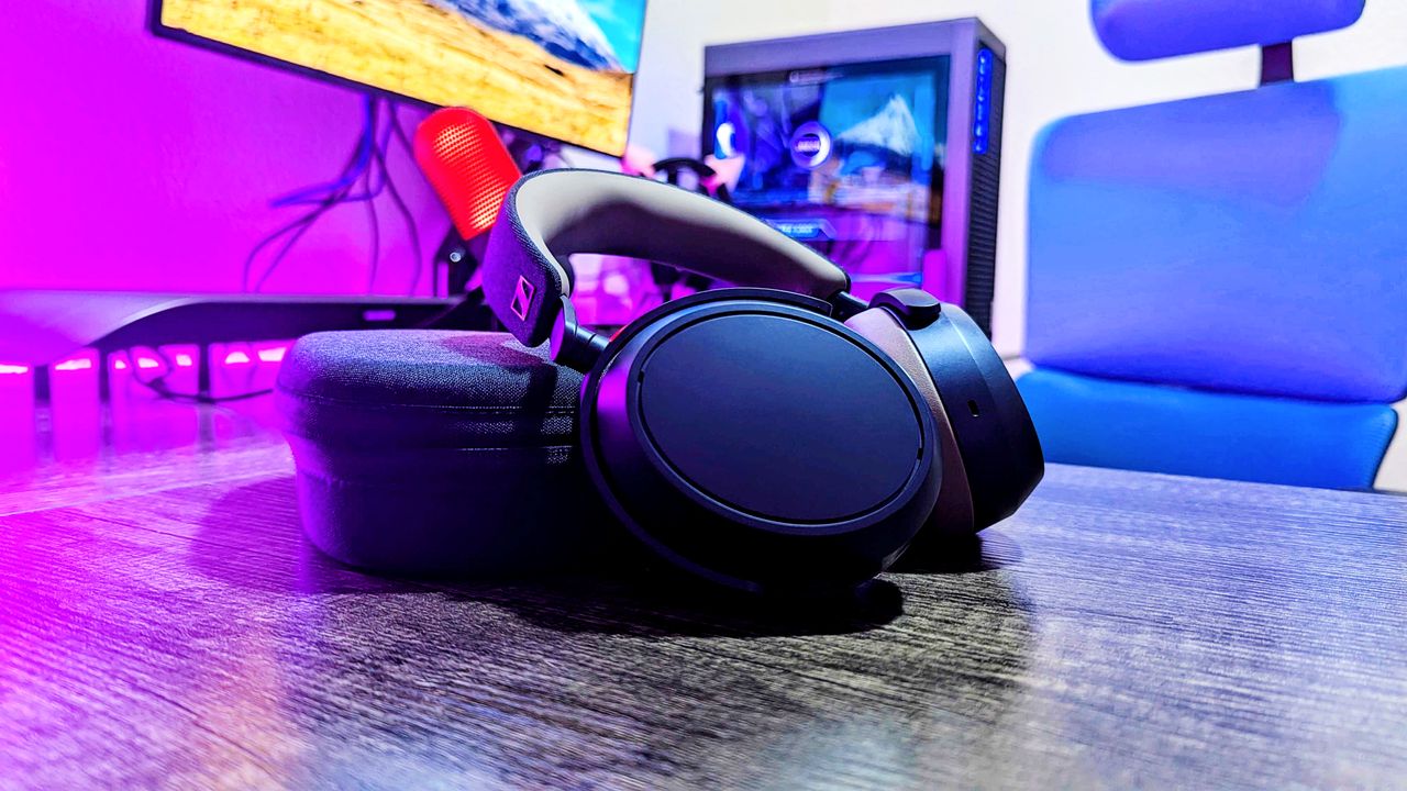 Лучшие наушники с шумоподавлением на Черную пятницу: Sennheiser Momentum 4 и не только!