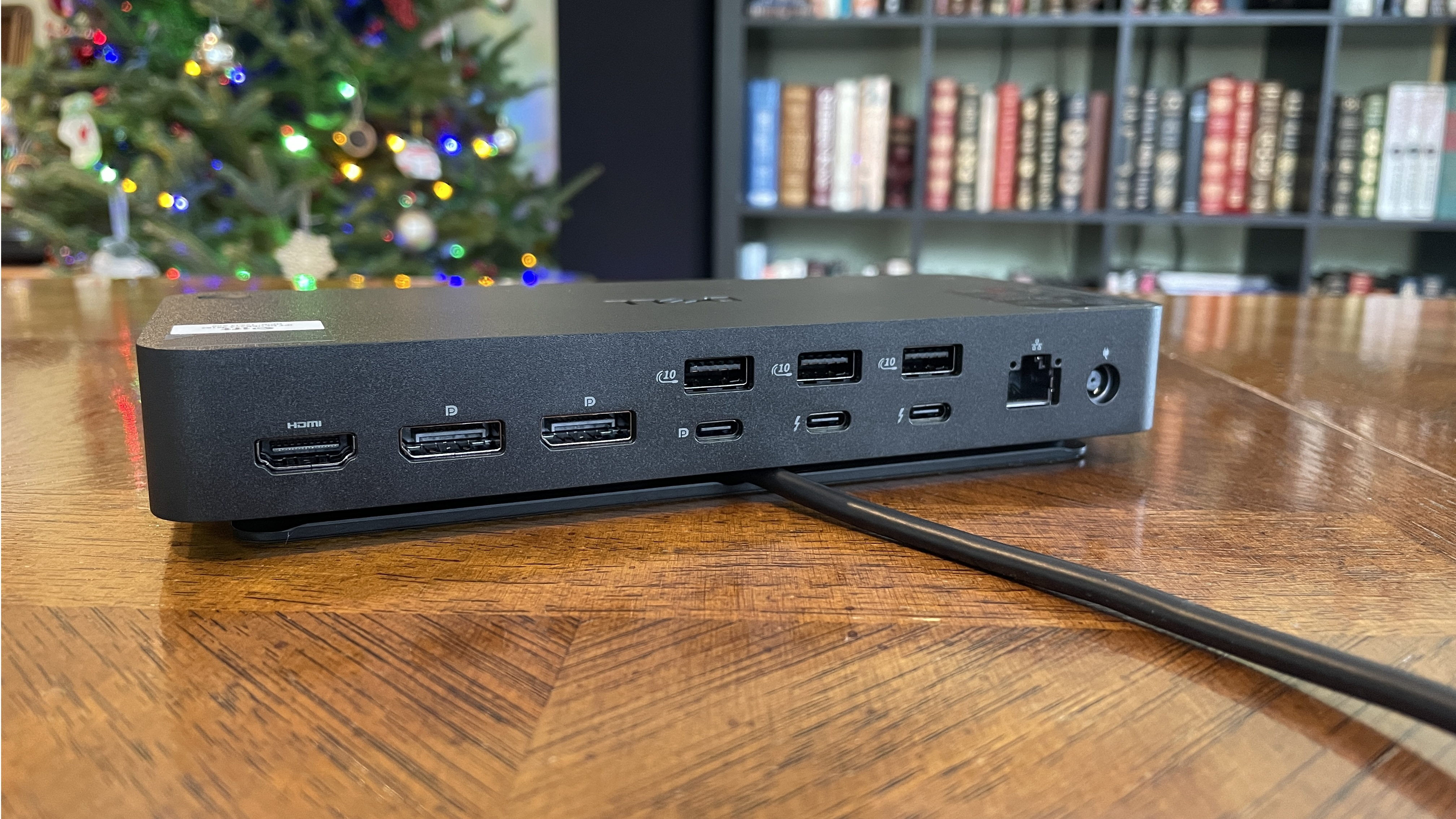 Dell Pro Thunderbolt 5 Smart Dock (SD25TB5) - задняя панель