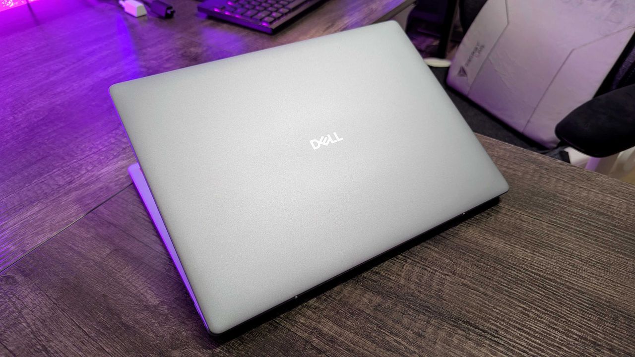 Dell 14 Plus: Ваш новый AI-напарник для работы, теперь по вкусной цене!