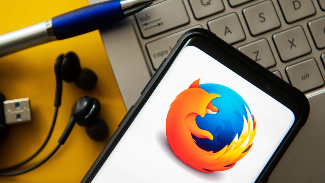 Firefox станет AI-браузером: пользователи негодуют, Mozilla обещает контроль