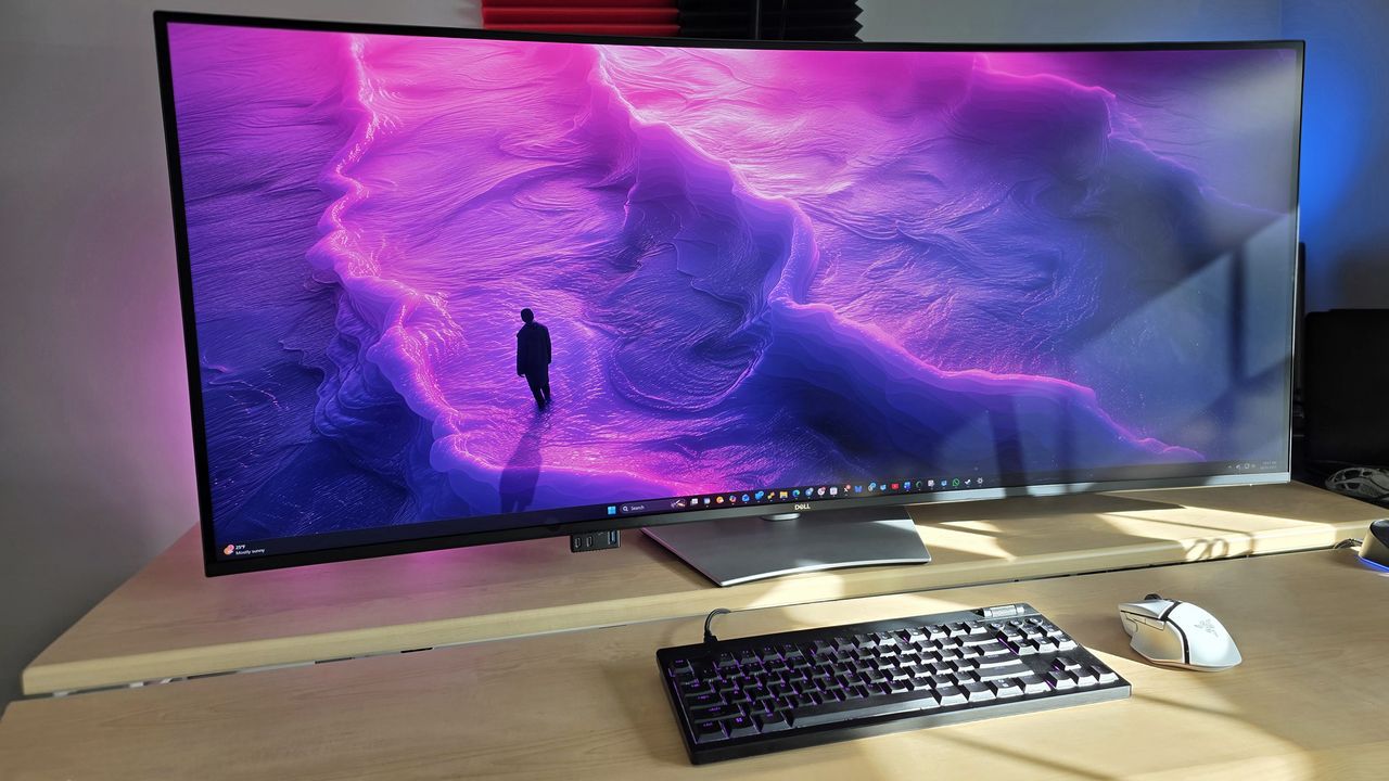 Dell показывает 52-дюймовый 6K изогнутый монитор и 32-дюймовый QD-OLED