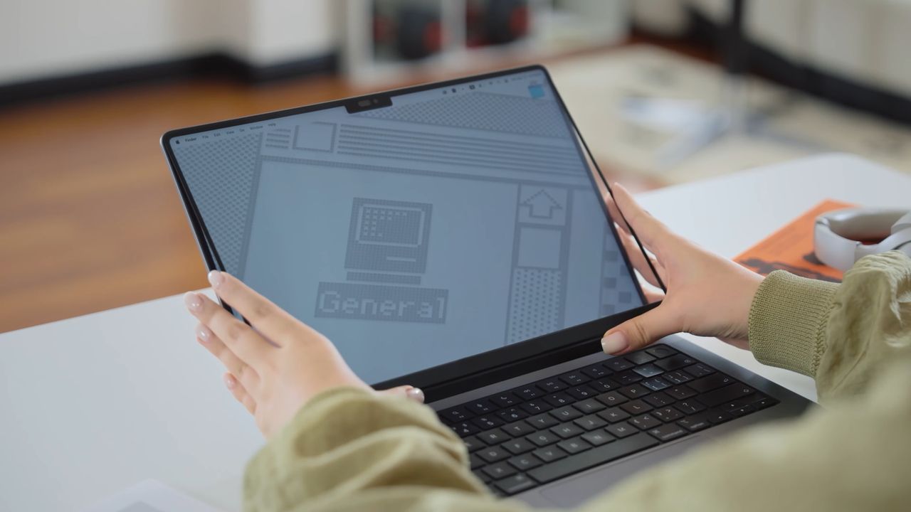 MacBook получил то, о чем пользователи просили годами: сенсорный экран!