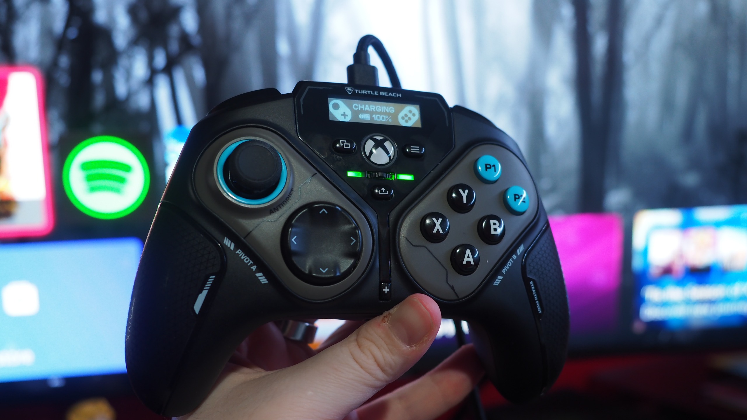 Photograph of the Turtle Beach Stealth Pivot controller