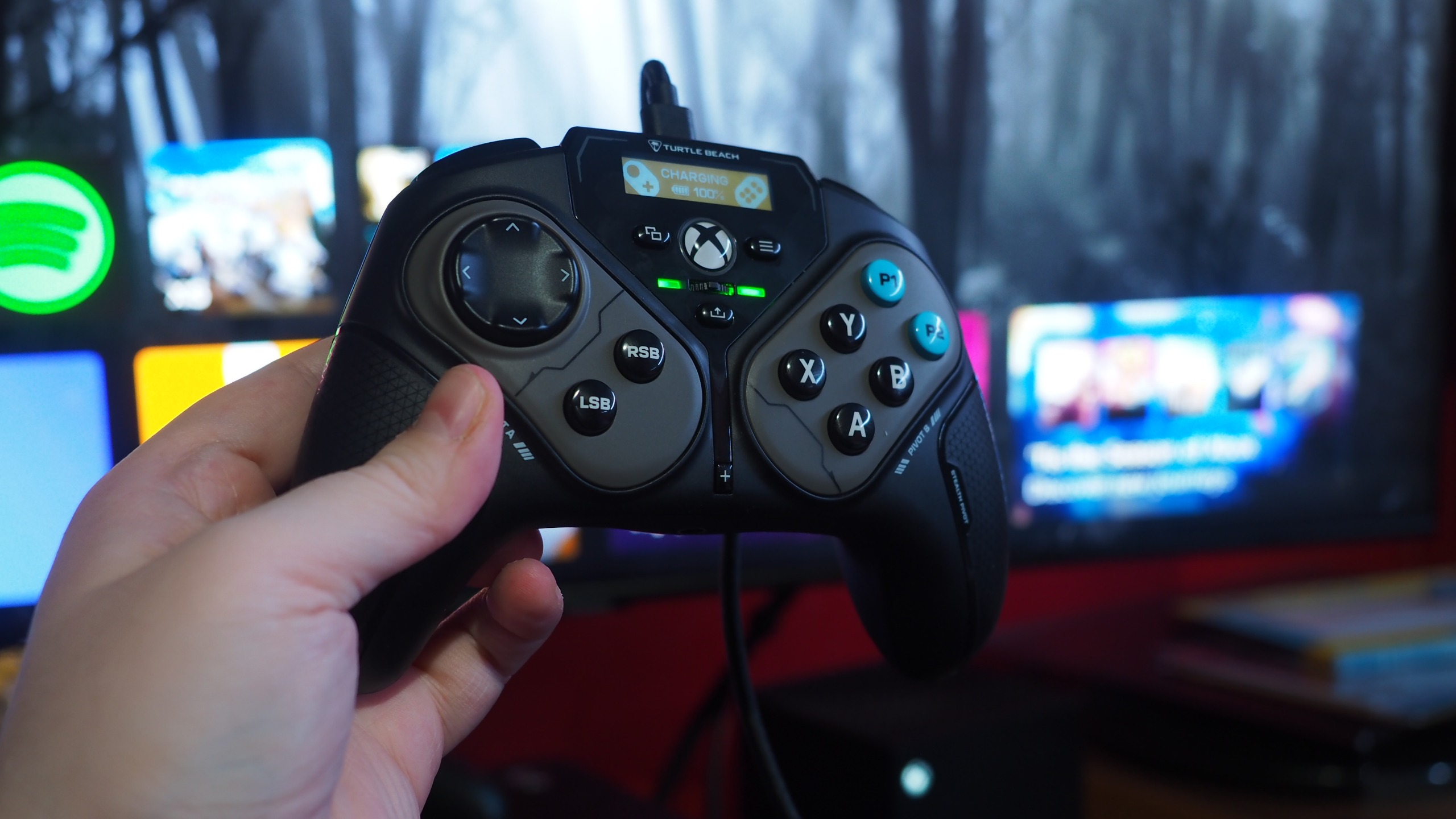 Photograph of the Turtle Beach Stealth Pivot controller