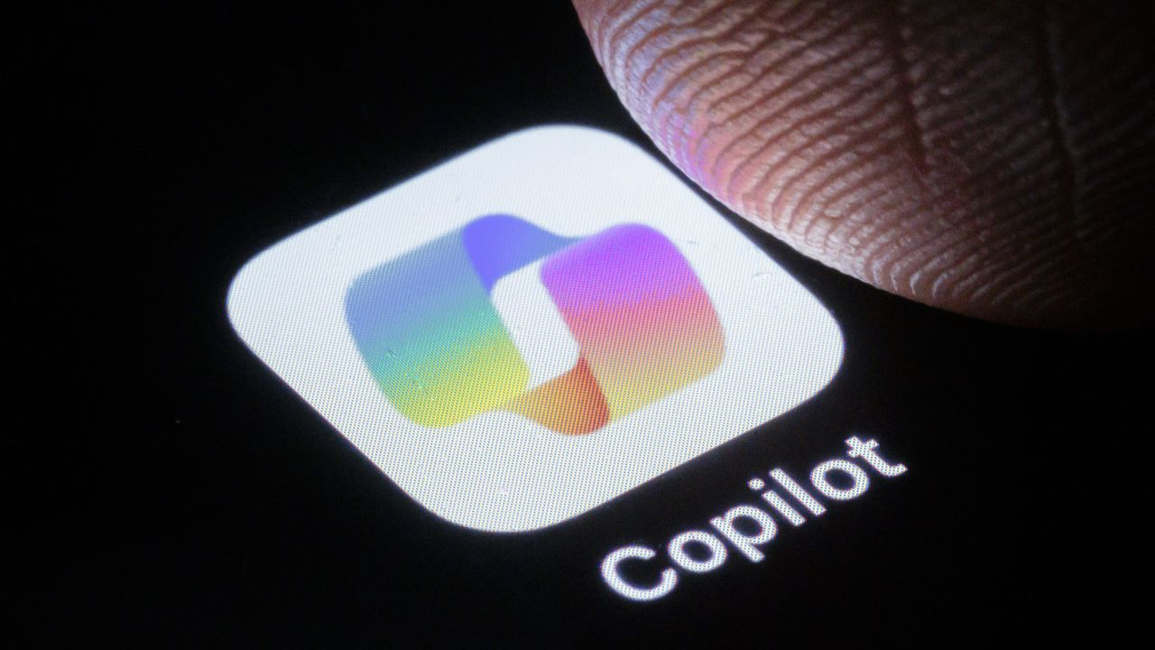 Изображение к статье: Copilot в Microsoft 365: случайно сливал ваши письма месяц! 😱 - Microsoft_365 на MSReview.net