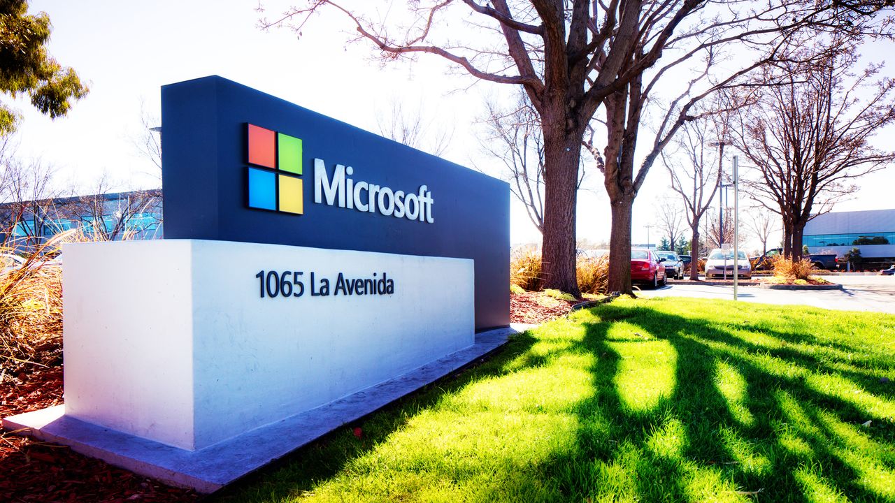 "Escrow builds": как Microsoft тестирует свои релизы, чтобы вы этого не заметили