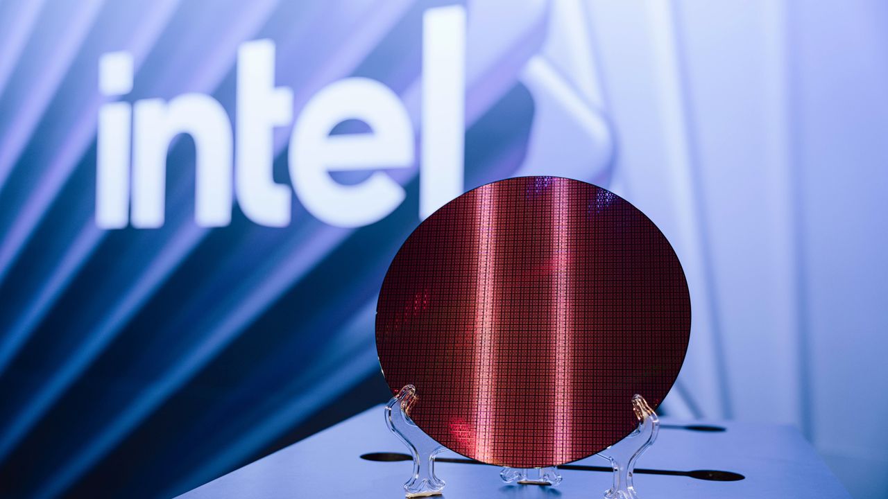 Изображение к статье: Intel отказывается от гибридных ядер: что такое "Unified Core" и когда ждать? - Железо на MSReview.net