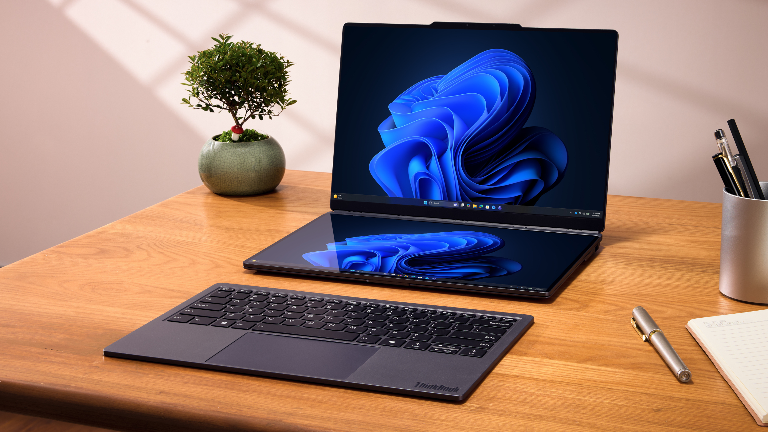 Lenovo ThinkBook Modular concept MWC 2026