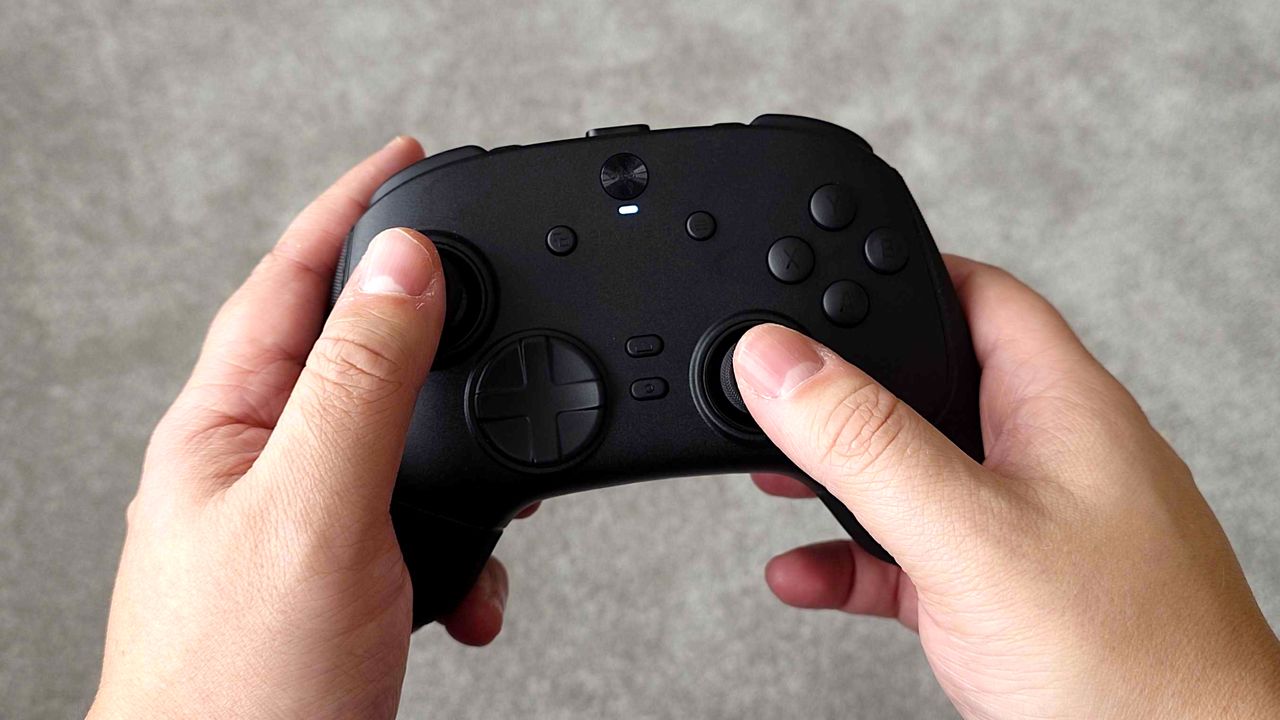 Этот проводной игровой контроллер сделает тебя богом в Overwatch за <70$ — несправедливое преимущество в 8000 Гц, которое стоит того