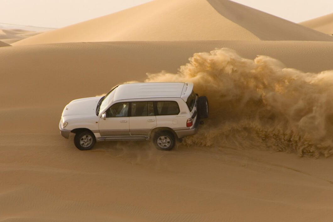 Peak Shared Desert Safari With BBQ Dinner