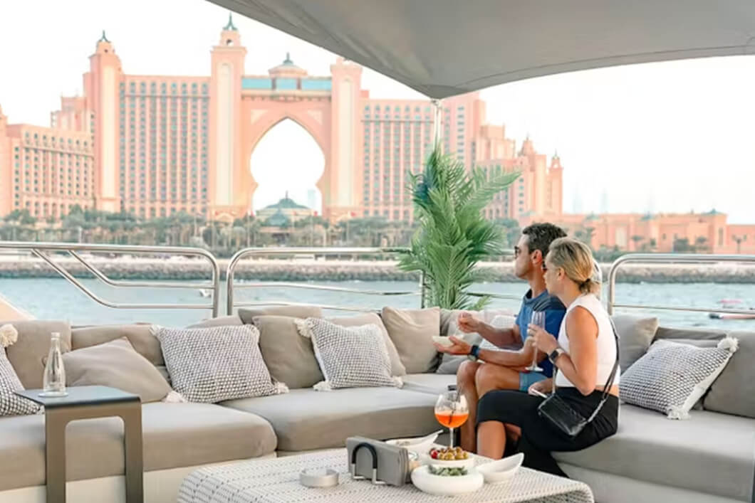 Yacht Dining