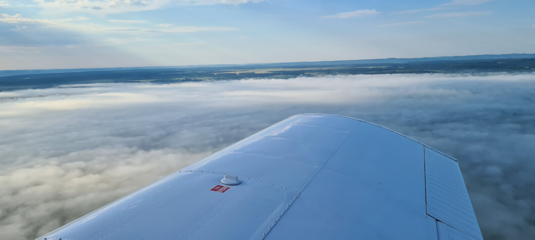Zbor cu Avionul deasupra Munților Bucegi