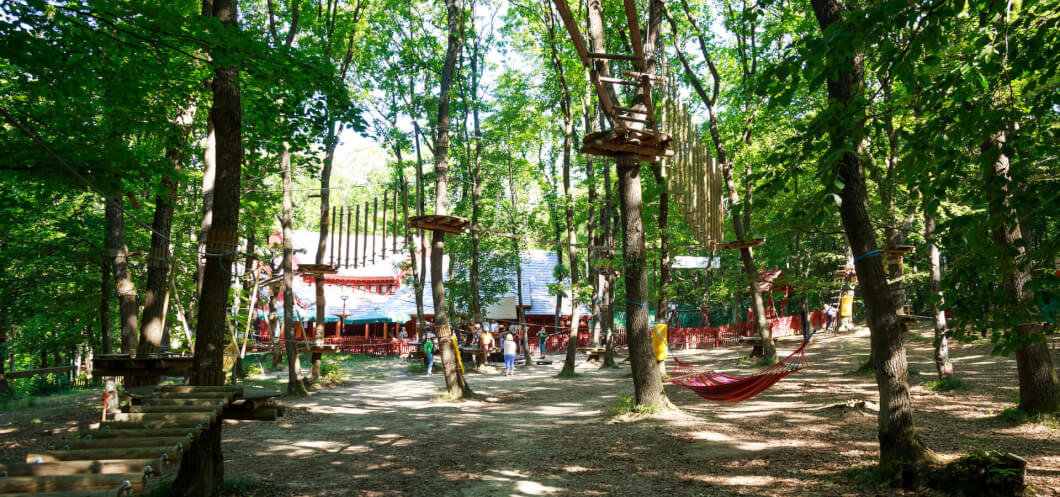 Adventure on high and zip lines in Cluj