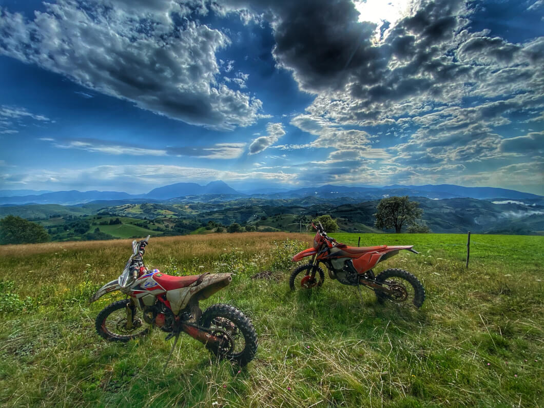 Enduro rental / tours in Brasov