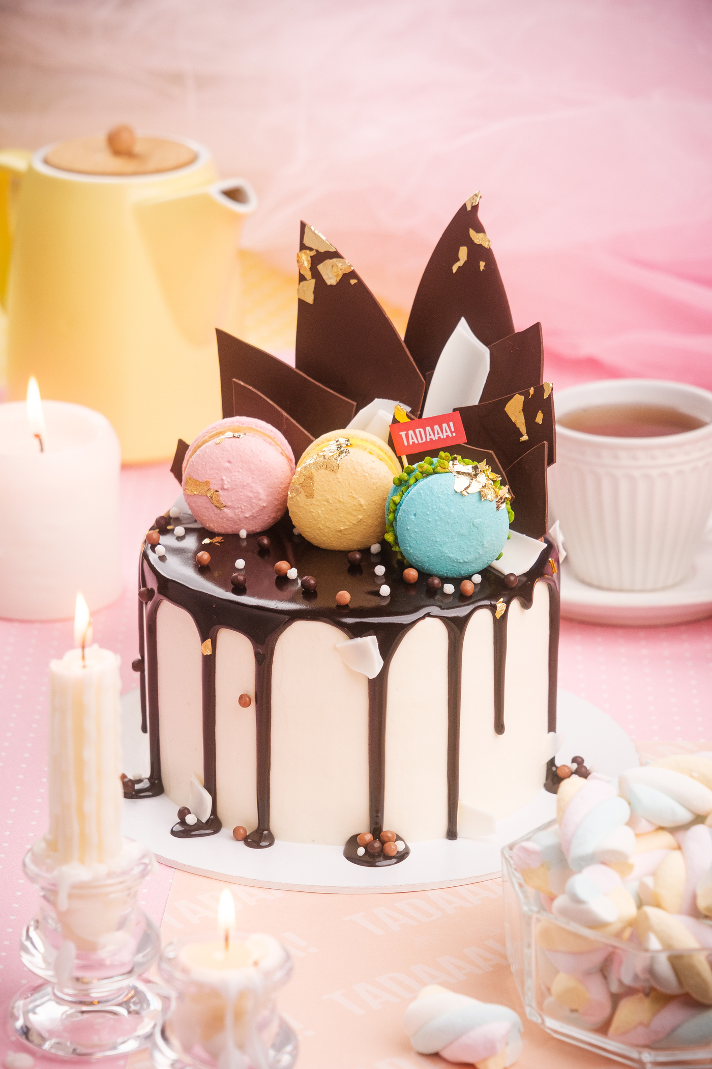 Cutter &Squidge’s Macaron Drip Cake 8"