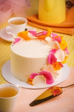Cutter &Squidge’s Roses In Bloom Cake 6''