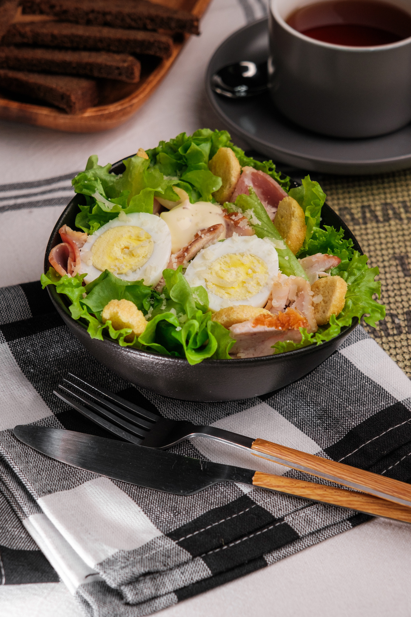  Chicken & Bacon Caesar Salad