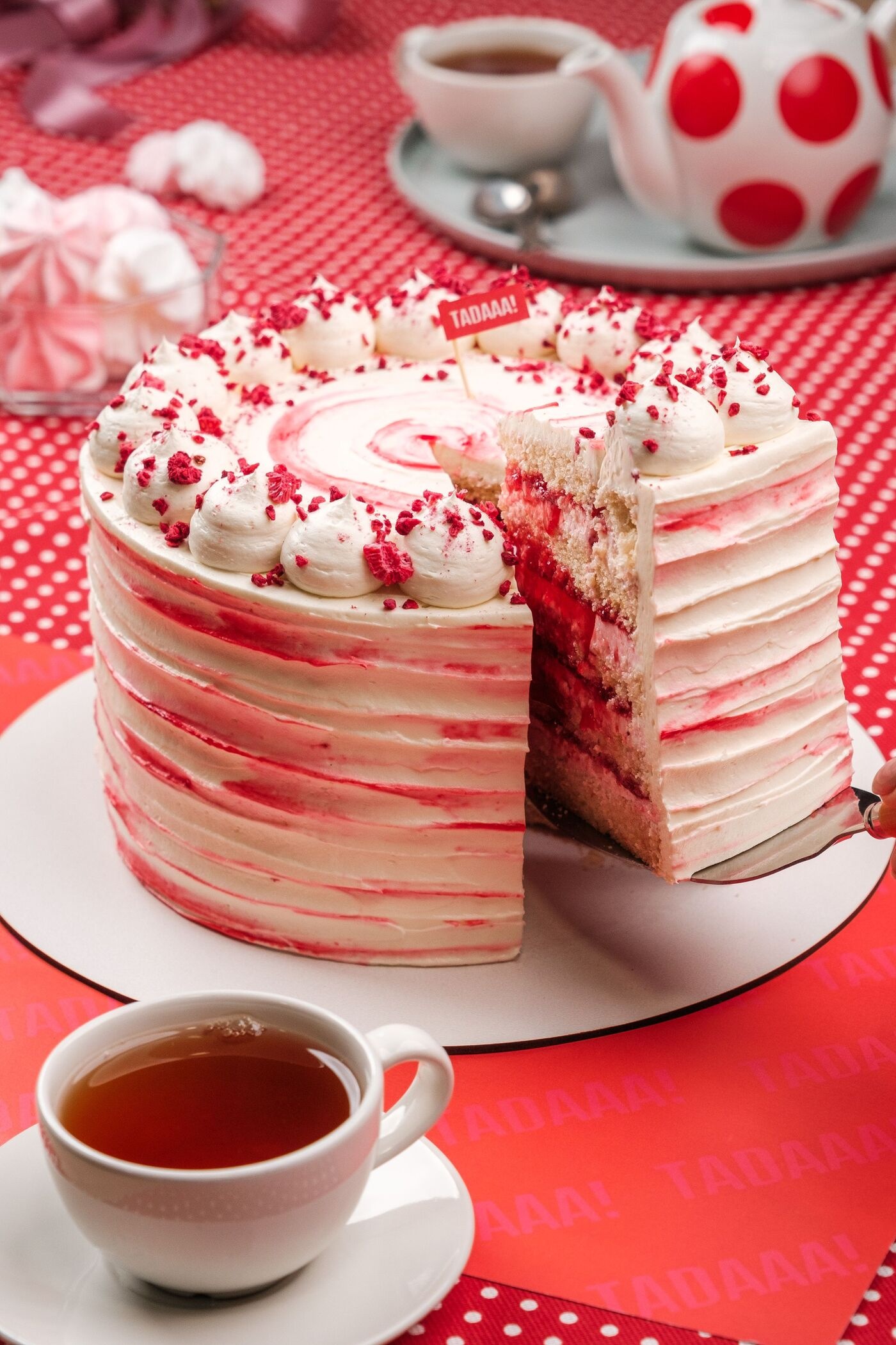Cutter &Squidge’s Raspberry Ripple Cake 8''