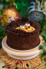 Monkey Vanilla Cake 8''