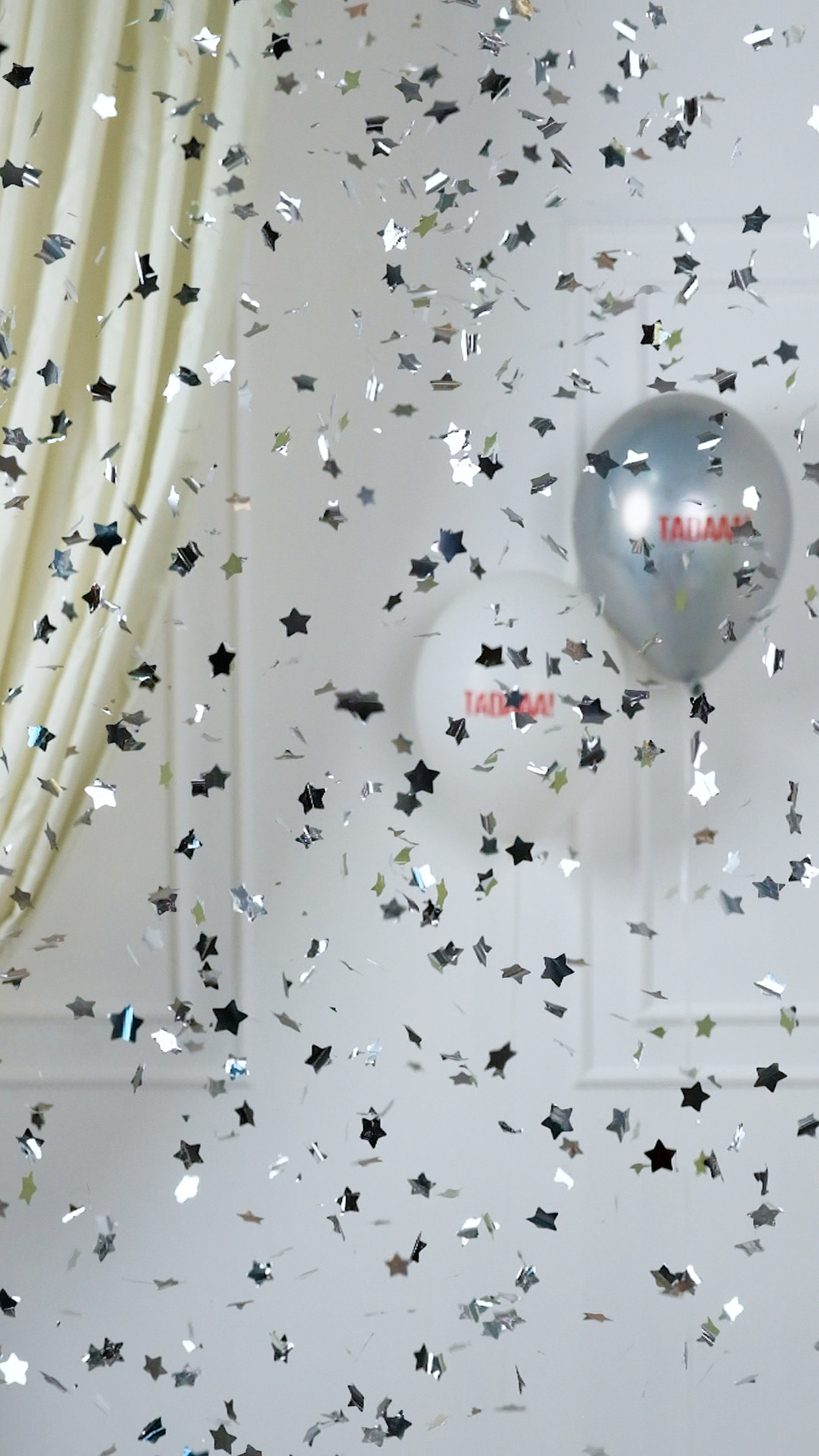 Silver Stars Confetti Poppers