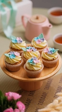 Botanical Vanilla Cupcakes