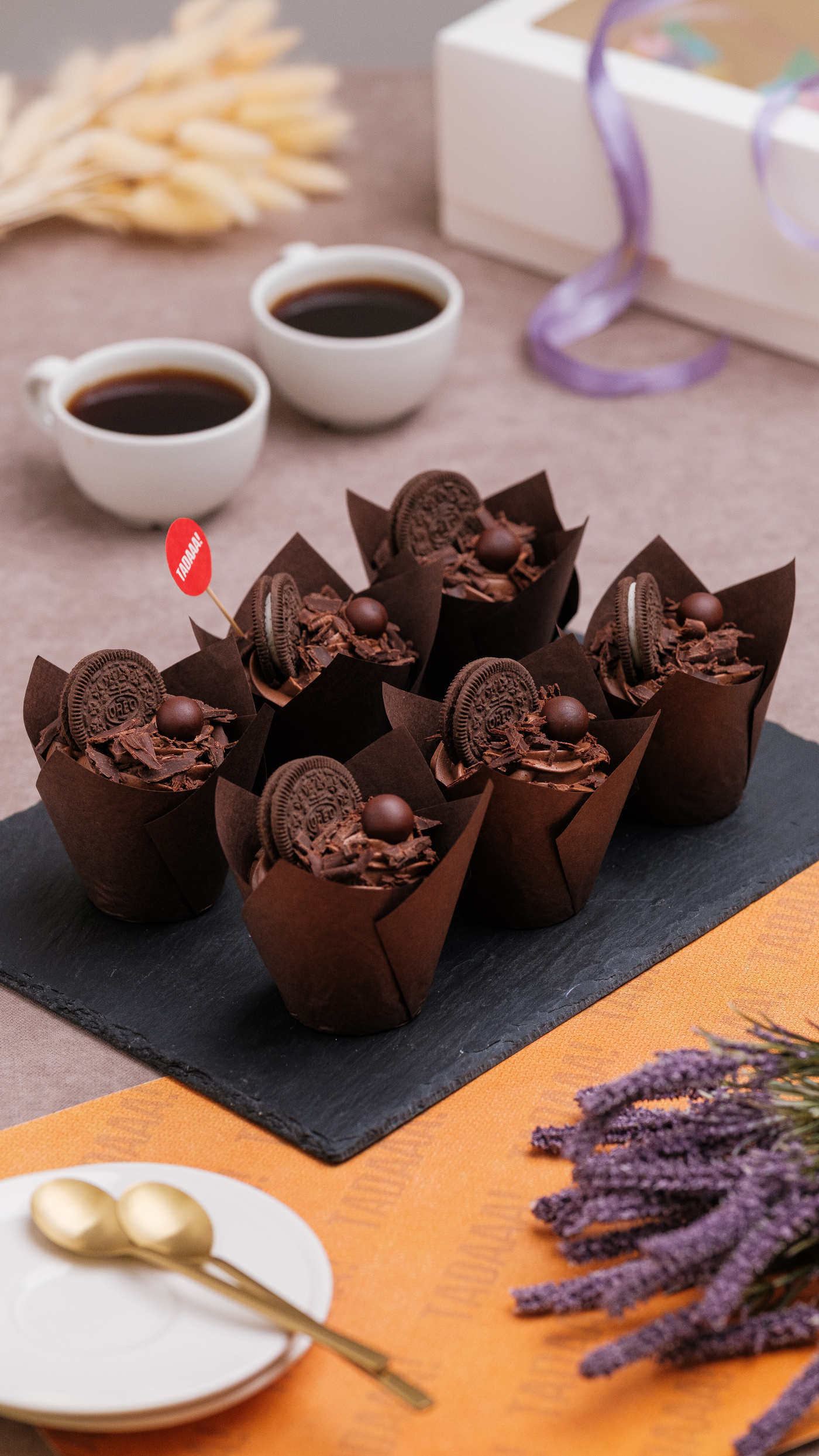 Oreo Chocolate Cupcakes