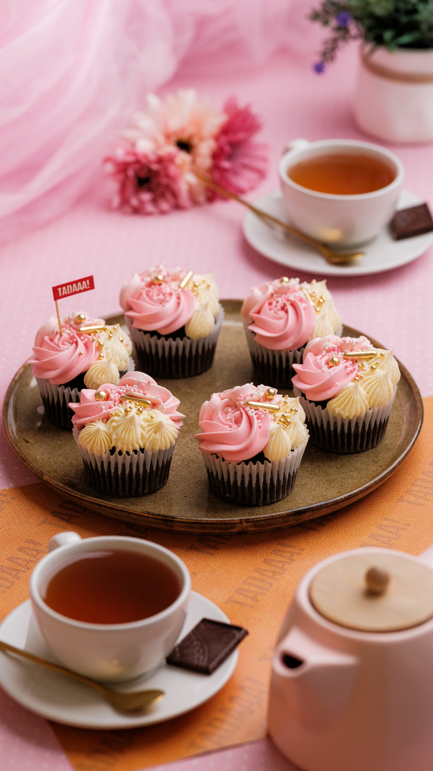 Pink Swirl Chocolate Cupcakes