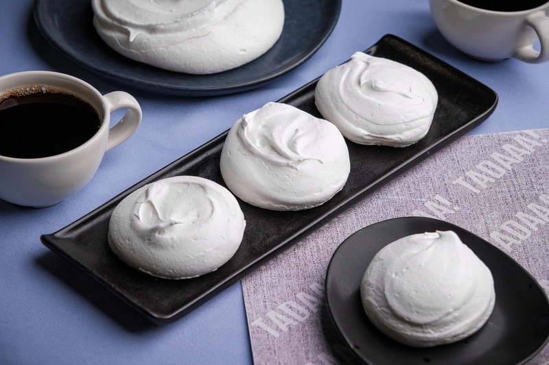 Plain Mini Meringue