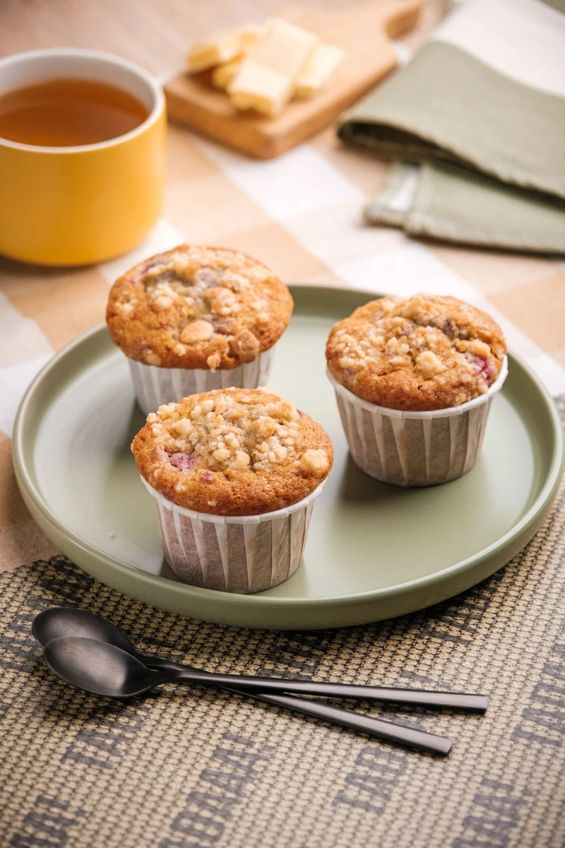 White Chocolate & Raspberry Muffin