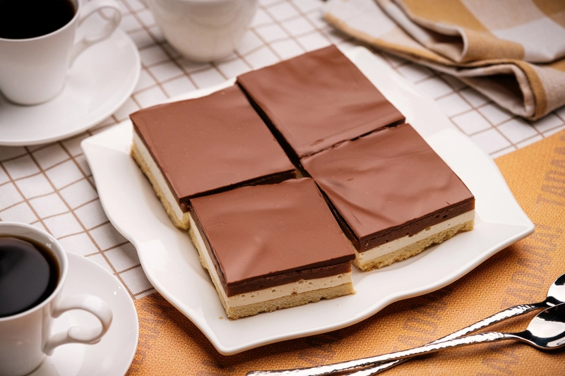 La Boulangerie Millionaires Shortbread Slices
