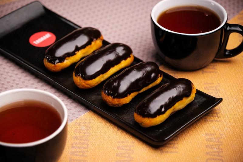 Mini Chocolate Eclair
