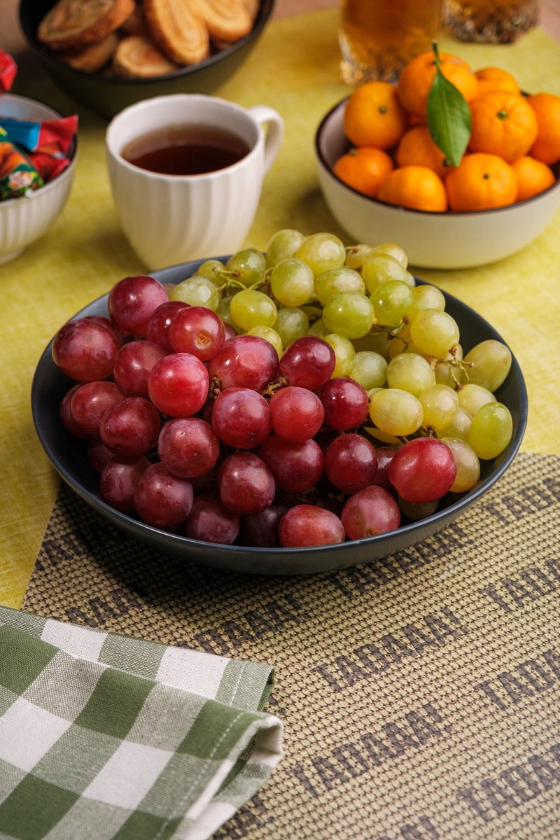 Mixed Grapes Bowl