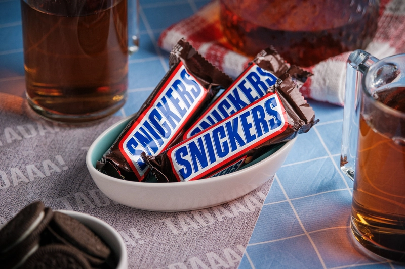 Snickers Caramel and Peanut Chocolate Bar