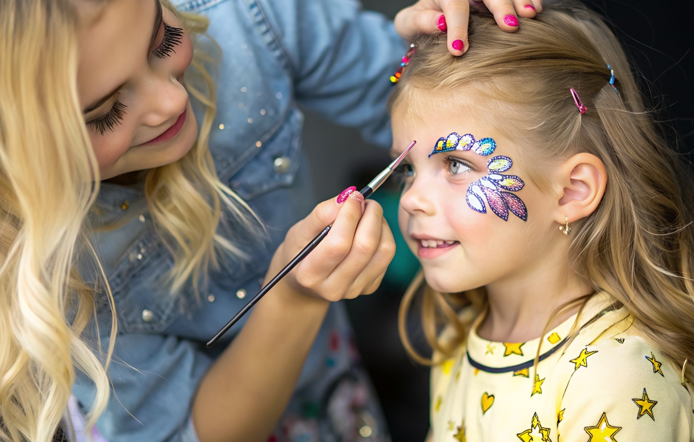 Kids' Glitter Make-up