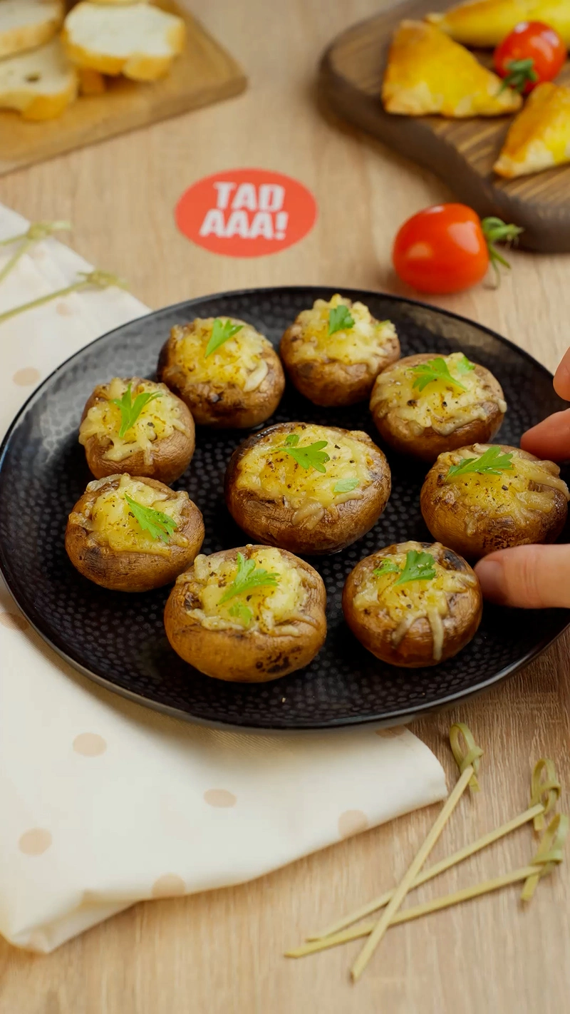 Mushroom Cups with Cheese